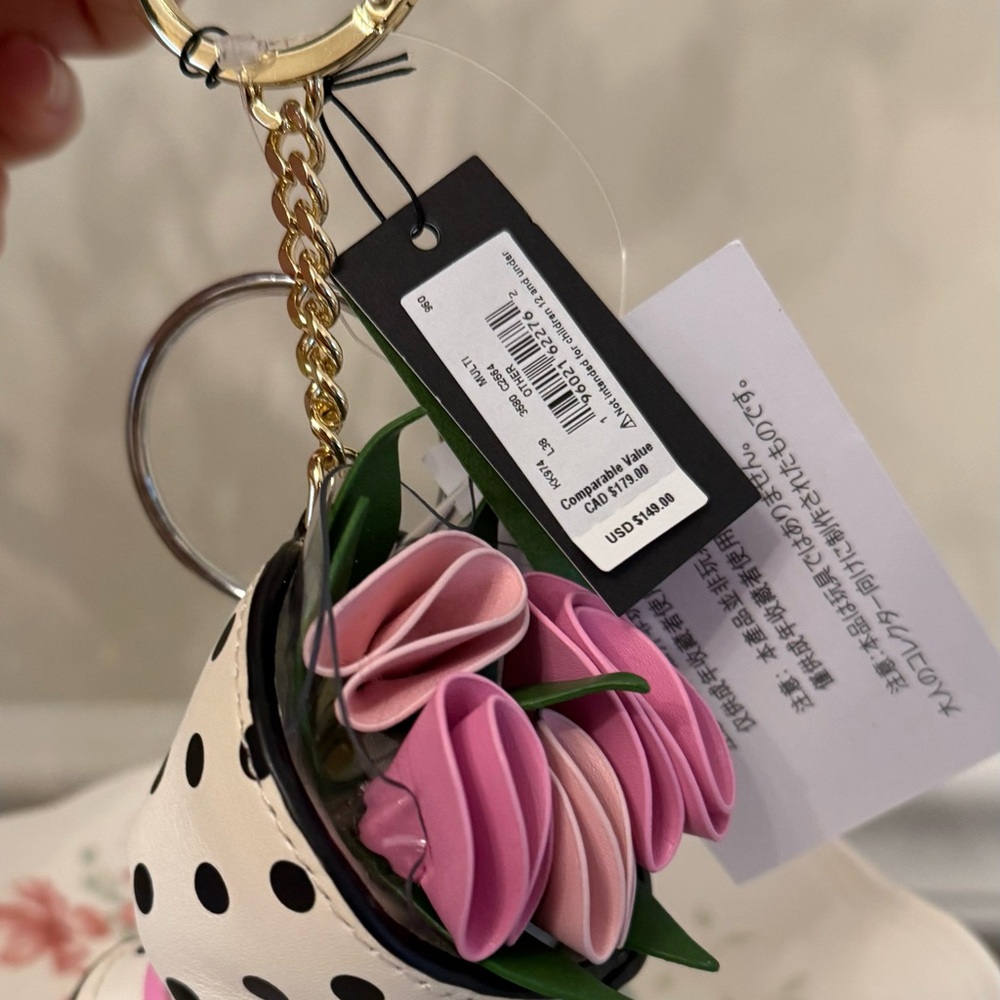 KATE SPADE Novelty 3D FLORA FLOWER BOUQUET KEYCHAIN BAG CHARM - Picture 7 of 10